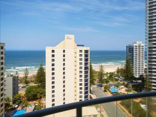 Twin beds room with a great view in Heart of GC - Gold Coast - 9