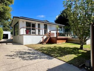 Beach Holiday Home with fireplace - Walk to Main Street, Beach & Shops - 7