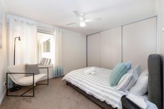 Spacious 3-Bed Ground Level Beachside Stay - Middleton - 9