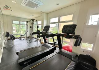 Open Studio with a Balcony & FREE Private Pool, Gym & Parking - B2 2Garnet - 2