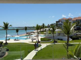 Large and spacious 1 bedroom beachfront condo in Cap Cana, Punta Cana - Punta Cana - 0