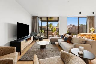 Wanaka Luxury, Outdoor Fire, Sleeps 8 - 6