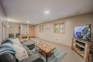 Snowline Cabin 69 - An Elegant Country Home Sleeps 8 - Deming - 4