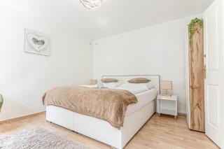 Modern 1BR Apartment Close to Westbahnhof - Wenen - 8