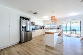 Cypress Point - Pool Entertainer, Pets Allowed - Dubbo - 2