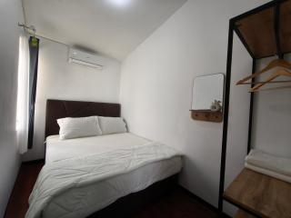 Villa Royal Arois Syariah Dekat Jatim Park 3 - Tlekung - 5