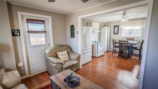 Peaceful 2 Bedroom Cottage - Musgrave Harbour - 5