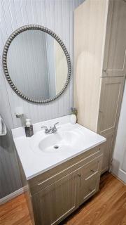 Peaceful 2 Bedroom Cottage - Musgrave Harbour - 4