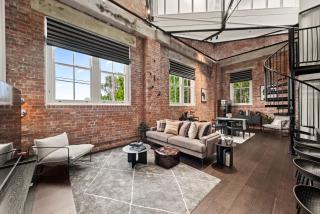 Stylish Riverside 2-Bedroom Apartment in Teneriffe - 4