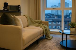 Glory Homes- City centre apartment , sleeps 7 with parking & WiFi - Birmingham - 1