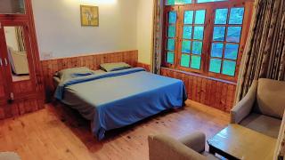 The Skyline Retreat - 1