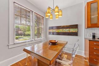 Luxurious Myers Park Living with Screened Porch - Charlotte - 8