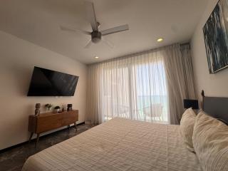 Oceanfront Condo, Roof Pool, Gym, Walk to 5th Ave! - Playa del Carmen - 8