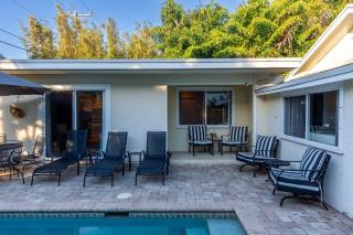 West Palm Beach Bungalow with Swimming Pool - West Palm Beach - 3