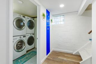 The Sapphire Haven - Stylish Basement Apartment in Old Brooklyn, Free Street Parking, 100MB WiFi, Self Check-In & 8 Min Airport - Cleveland - 7