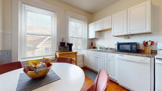 Sunny,spacious, Sleeps 4, Steps To Mbta,hospitals - Brookline - 6