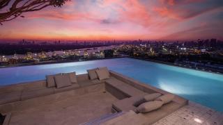 Bright Duplex with Panoramic Views Rooftop Pool and Gym - Bangkok - 0