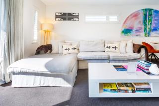 Central City Retreat Stylish 3BR and Parking - Christchurch - 2