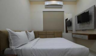 FabHotel Elite Inn I - 2