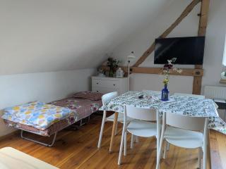 Lubolzer Family Lounge - - 5