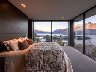 The Belfast - Queenstown - 5