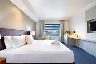 Darwin Harbourside Escape in Two Adjacent Rooms - 1