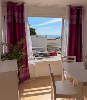 Casa La Luna- Beachfront 1BR with Sea Views - Cabopino - 6