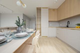 Spacious Apartment with Parking on Grochów by Noclegi Renters - Warsaw - 1