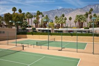 Desert Isle Resort - Palm Springs - 5