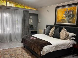 Rabbit Hole Hotel - Krugersdorp - 9