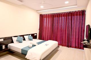 Hotel Sunrise - Mahabaleshwar - 1