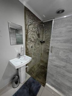 New Bali Guesthouse - Newcastle - 7