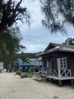 Beach Chalet - Fauna Teluk Dalam - - 9