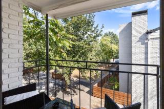 10 min to DT 2king Bed pool - Austin - 7