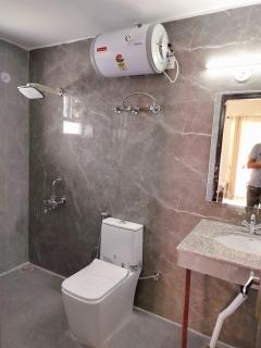 Shri Rudra Home Stay - Triple Bed, Rooms - 1