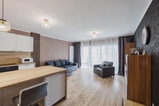 Lasek Marceliński Deluxe Studio - Poznań - 9