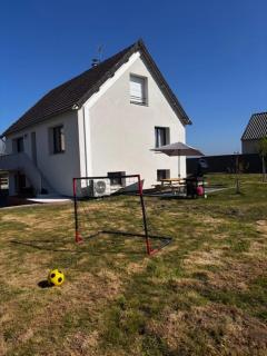 Grande maison, 10 voyageurs, jardin et terrain de pétanque - Gouville-sur-Mer - 7