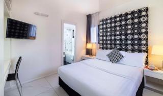 Best Western Regency Suites - 7