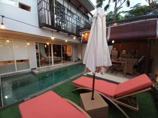 PalmA Private Villa - A Leafy Place in Mumbul Hill - 1