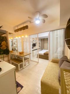 The Solaris Point with Pool View - Manila - 9