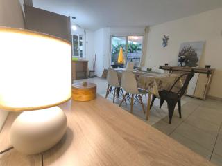 Cozy 2-room apartment in downtown St Denis - 7