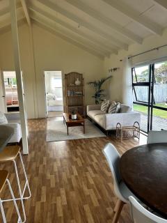 Coastal Escape - Cooks Beach - Cooks Beach - 8
