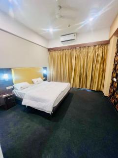The Amur Falcon Home Stay - Zirakpur - 5