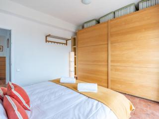 Entire well located 3 Bed Seaview Apartment Pass the Keys - 1