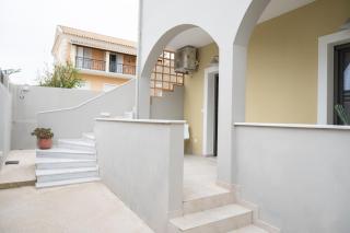 RIRIKA homes - Petrití - 6