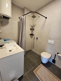 Seaview Apartment in Central Saranda - Sarandë - 5