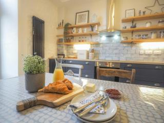 Ceirios Wen Aberaeron - 7