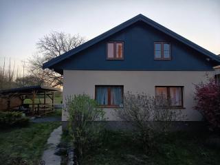 Chata na hradzi - Lekárovce - 0