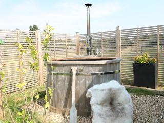 Lillie's Shepherd's Hut - Sleeps 2 & Hot Tub - Nottingham - 5