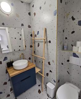 Sea Suites - סוויטות מהממות עם מרפסת ליד המרינה באשקלון - Ashkelon - 1